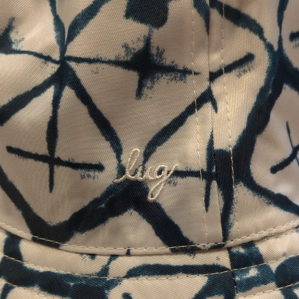 Lug Canopy Bucket Hat - Diamond White/Navy - NWOT - Picture 8 of 8